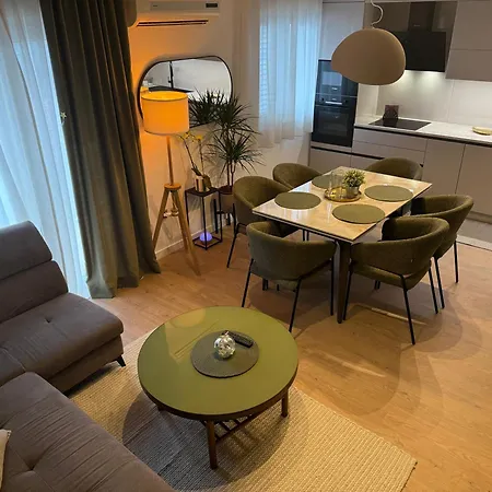 Volga Apartment *